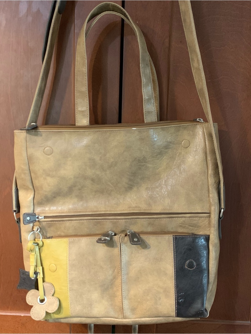 SALE!! Large bifold purse tricolor mouflon crossbody.  2